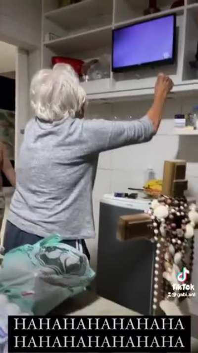 Grandma's memories from when she was at the games