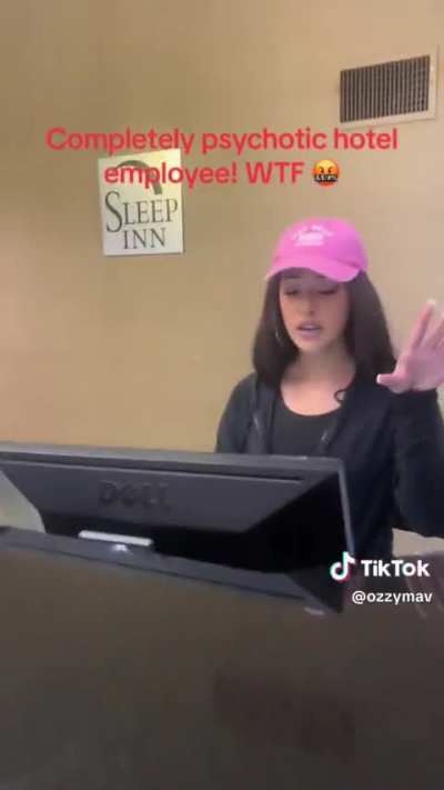 Hotel clerk went off after a guest (and Sleep Inn Diamond Member) called her a bitch
