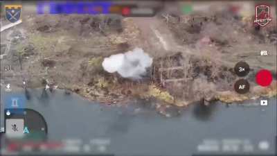 🇺🇦 129 OBR FPV crew RUGBY TEAM destroys a Russian assault group crossing the Psel river in the Kursk region