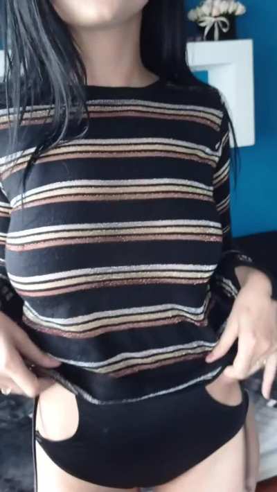 Even though my boobs are 32D they are so firm they don't drop much