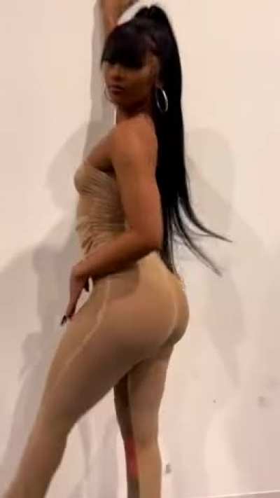 Rubi Looking Good