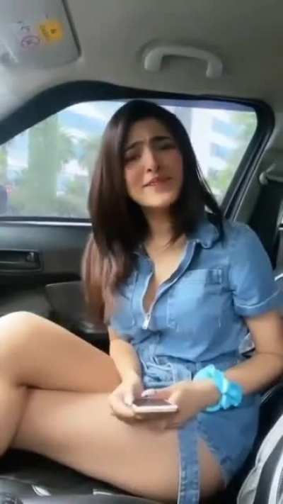 Milky thigh<wbr>s👅👅👅💋<wbr>💋 anyone know her name(new)
