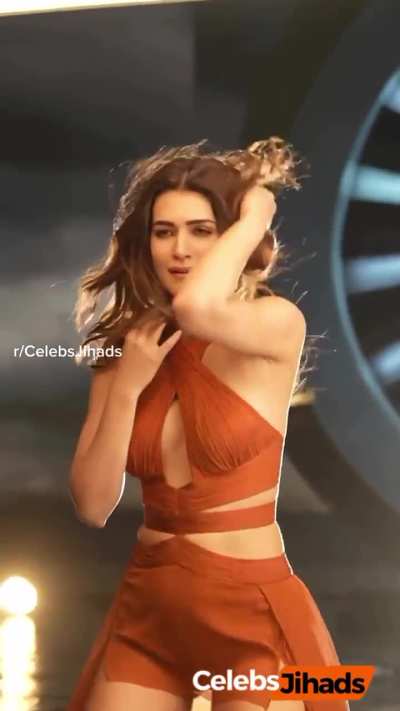 What do you think about Kriti Sanon's creamy body 🤤
