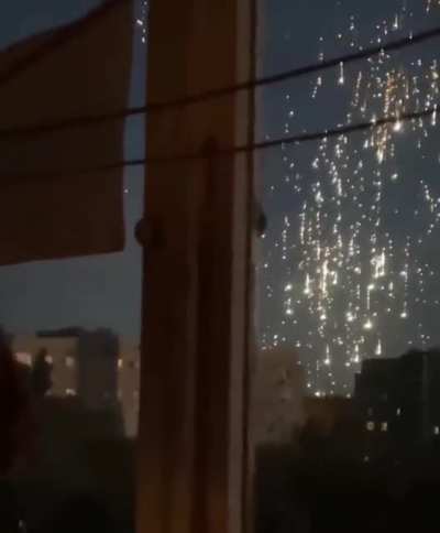 Donetsk Oblast region earlier. Thermite, reports say civilians were caugh up under it.