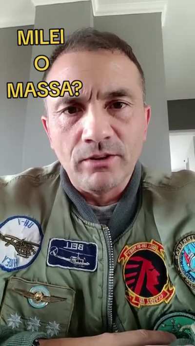 El capitán del ejército Argentino Iván Volante, destruye a Agustín Rossi.