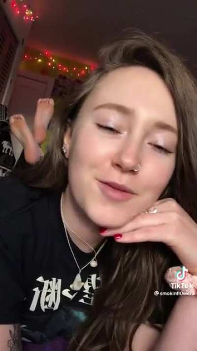 smokinfl0wer3 - Pretty Soles!