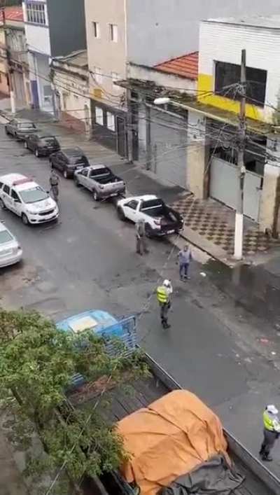 How they arrest people in South America.