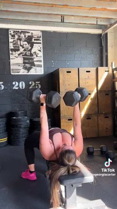 @itsg<wbr>eorgi<wbr>acart<wbr>er on chest day