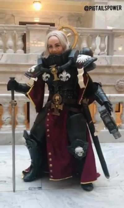 Finished my Battle sister for Halloween! I’m so excited to surprise my friends for our Halloween battle! hehehehe. I have more photos on my IG! @pigtailspower