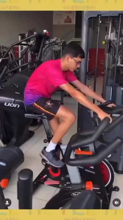Eu na acadêmia!!!
