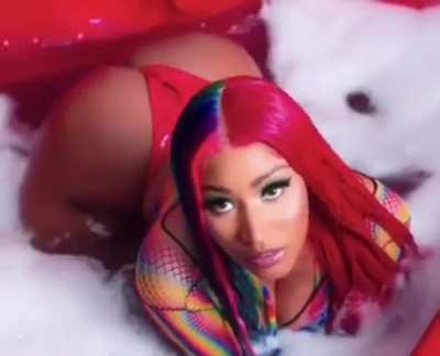 That arch and that big phat juicy booty