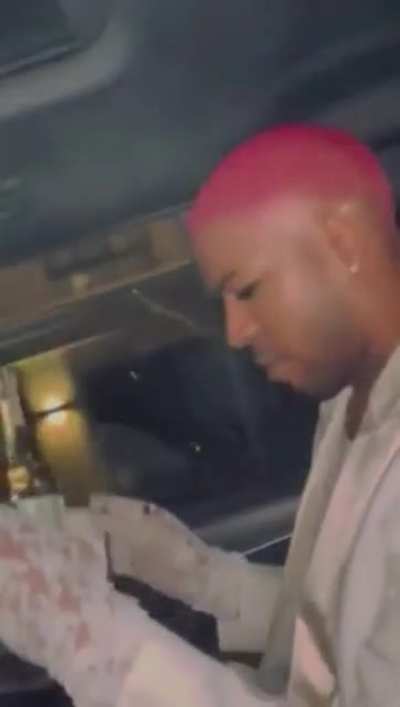 Y’all think new Joe is fucking with the cudi drip?