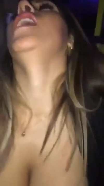 Bouncing Tittys