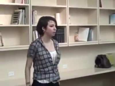 This girl aced her sign language presentation
