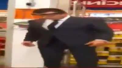 EU QUERO 1 BISCOITO DESSE PACOTE SE NÃO EU CHAMO A POLÍCIA 😠🤬