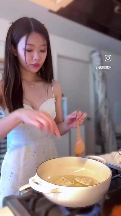 Jamie cooking