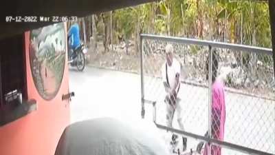 A sharp machete