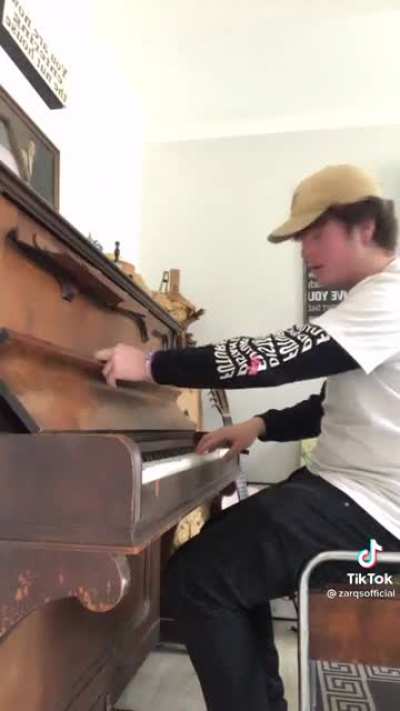 Piano key cover go chomp(credit goes to the original creator of the video on tiktok)