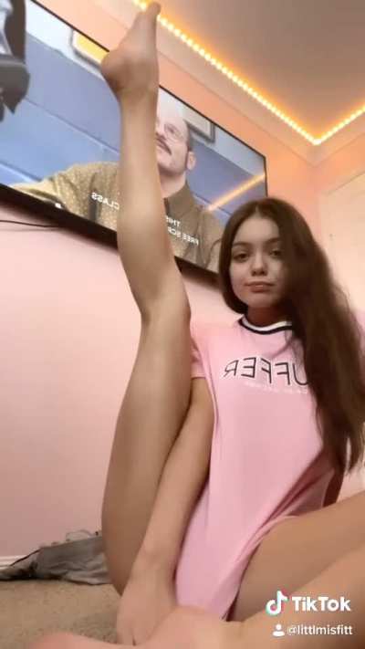As soon as I drop my leg, my clothes disappear 🤭 [OC]