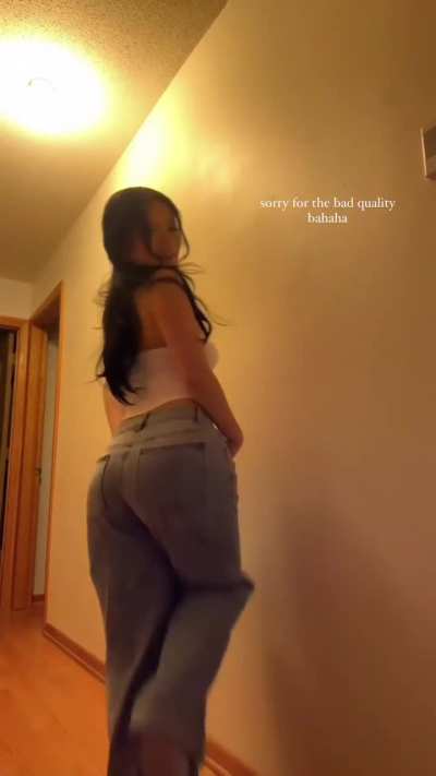 She does jiggles now?