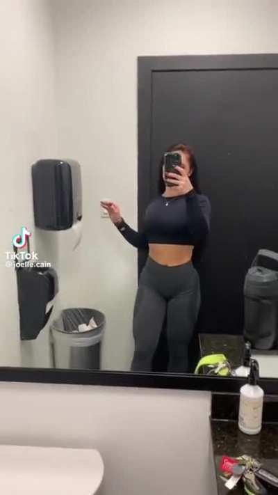 Wow, those thighs!
