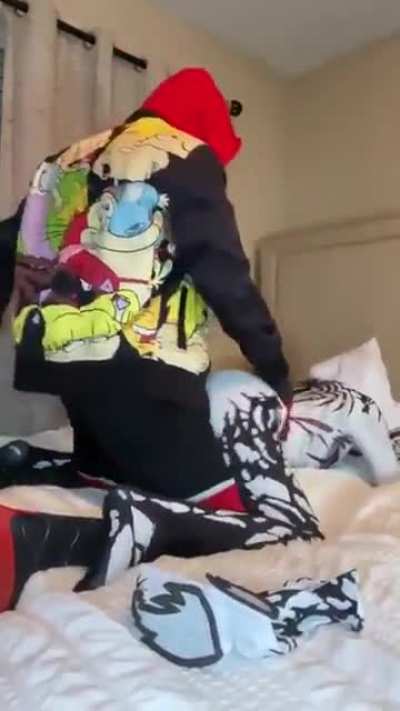 😳