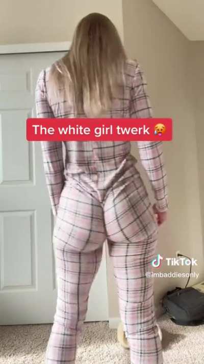 Have you Seen a girl Twerk? :) (This Video was a mistake not)