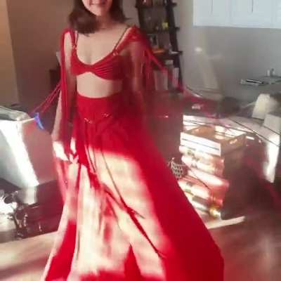 Laura Marano (Austin & Ally)