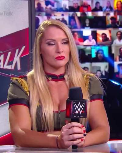 Lacey Evans