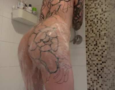 Soaking wet and soapy (trans FtM)