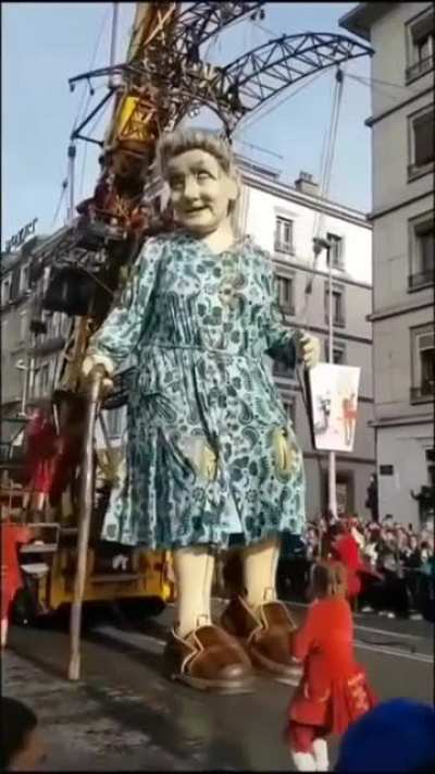 Good morning madam, very large marionette.