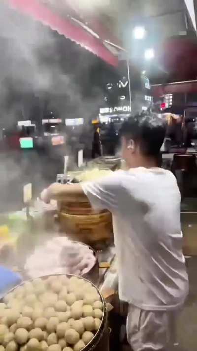 现在很多早<wbr>餐店，没有<wbr>技术照样开<wbr>，包子馒头<wbr>油条甚至稀<wbr>饭，都是预<wbr>制的了