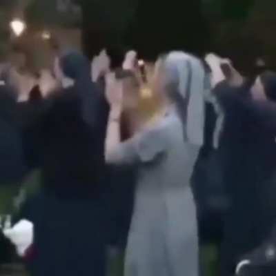 В монастырь что ли пойти
