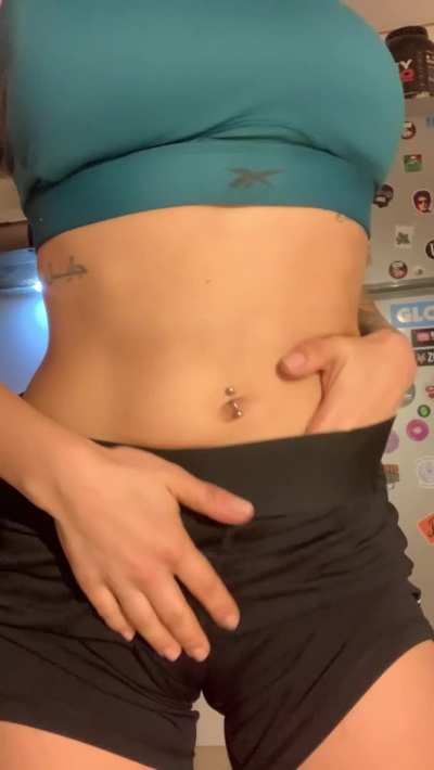 I'm so horny, I want to play with you (F)