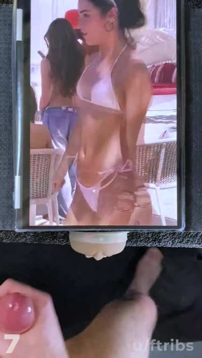 [discord] gooning my brains out to tik tok girls. Showing off 😏 discord: handt<wbr>othro<wbr>at#96<wbr>23