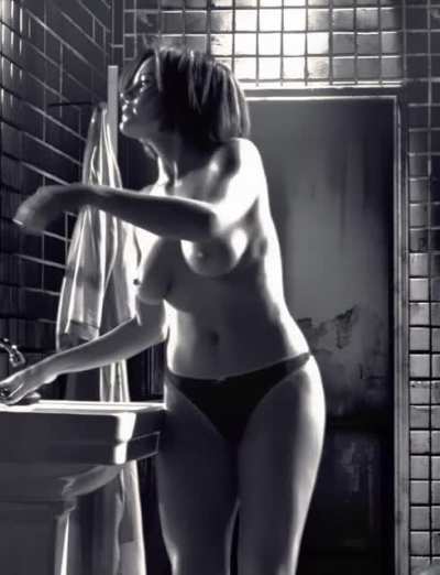 Carla Gugino - Sin City (Enhanced)