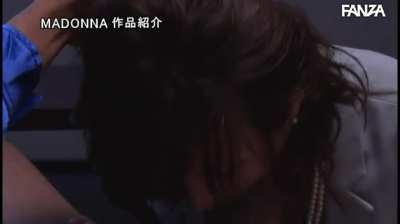 She's Just Like Any Other 48 Y.O. Groupie, Except This One Was Happily Married ... JUY-665 / Reiko Sawamura