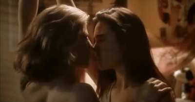 Jennifer Connelly & Kristy Swanson