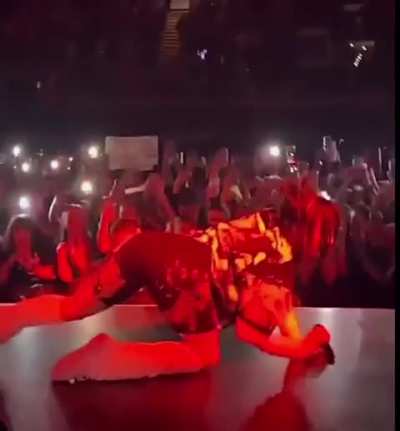 Thanks for the 40 upvote here is a compilation of her big ass