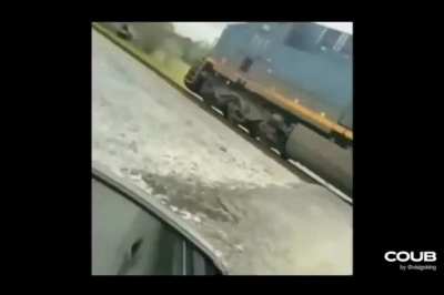 🚗🤝🚂