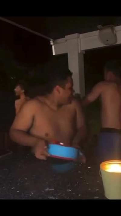 My cake people need me