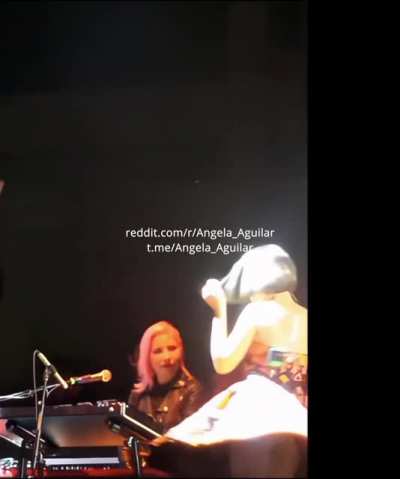 Descuido de Angela 🍑