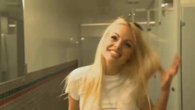 2 girls in the toilet