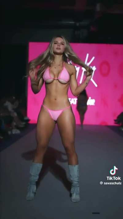 Runway Sava