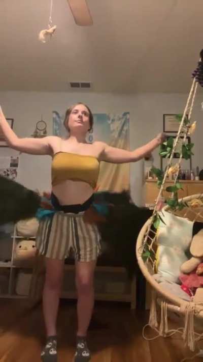 🦚 She Has A Peacock Tail!!!!!!!
