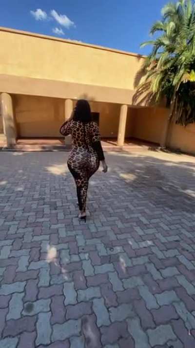 Heeaaavvyyy 🙌🏾😍😍🤞<wbr>🏾🤞🏾🍑🍑<wbr>🍑🇧🇼