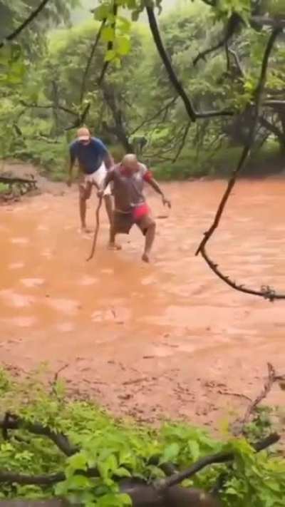 RKO OUTTA NOWHERE