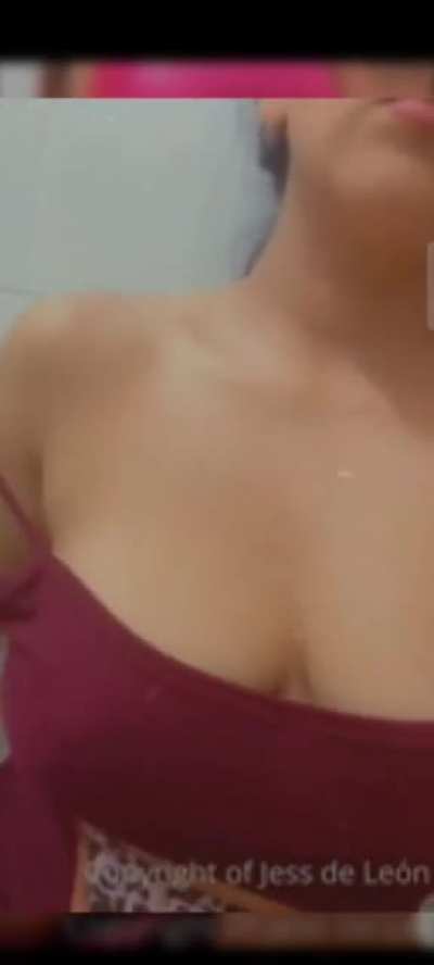 Que rico 🤤🤤 con su vibrador 💦💦🔥