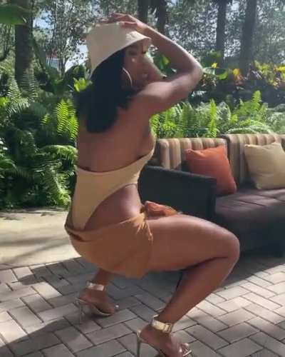 😍