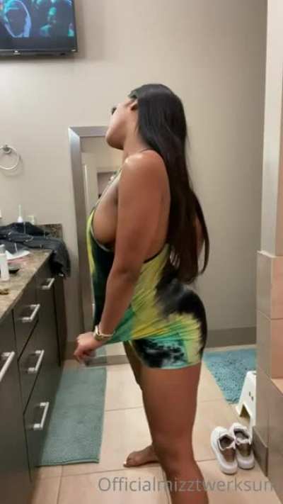 Dress twerk